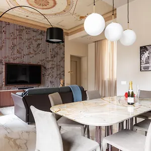 شقة Palazzo Visconti - By Myhomeincomo 